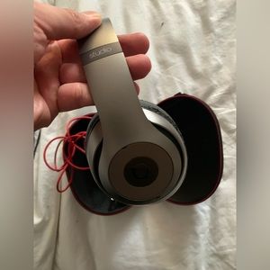 Wireless Beats Studio 2